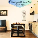 Lägenhet Passage Secret - Ideal Couples Et Pro - Le Calme En Hypercentre - Wifi Debit - Netflix - Machine A Laver - Gare, Cathedrale, Commerces, Restaurants & Transports En Commun A Moins De 10 Minutes A Pied *