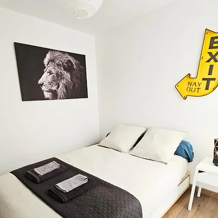 アパート Passage Secret - Ideal Couples Et Pro - Le Calme En Hypercentre - Wifi Debit - Netflix - Machine A Laver - Gare, Cathedrale, Commerces, Restaurants & Transports En Commun A Moins De 10 Minutes A Pied *
