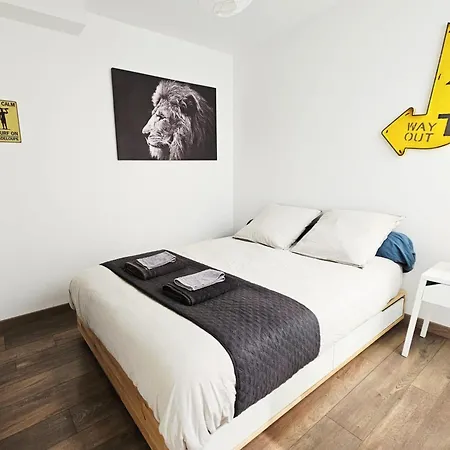 Passage Secret - Ideal Couples Et Pro - Le Calme En Hypercentre - Wifi Debit - Netflix - Machine A Laver - Gare, Cathedrale, Commerces, Restaurants & Transports En Commun A Moins De 10 Minutes A Pied ランス