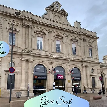 Apartament Passage Secret - Ideal Pro, Couples, Familles & Amis - Le Calme En Hypercentre - Wifi Debit - Netflix - Machine A Laver - Gare, Cathedrale, Commerces, Restaurants & Transports En Commun A Moins De 10 Minutes A Pied