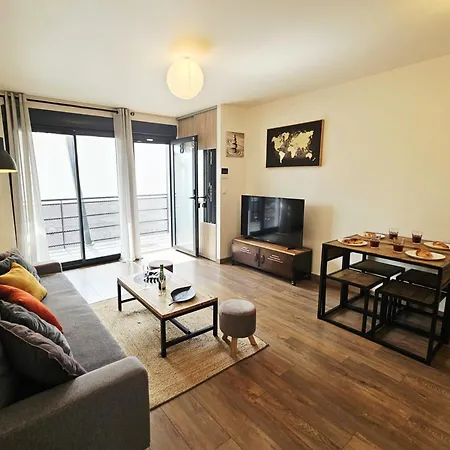 Apartament Passage Secret - Ideal Pro, Couples, Familles & Amis - Le Calme En Hypercentre - Wifi Debit - Netflix - Machine A Laver - Gare, Cathedrale, Commerces, Restaurants & Transports En Commun A Moins De 10 Minutes A Pied